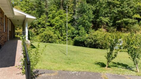 208 Murdock Road Bakersville NC 28705