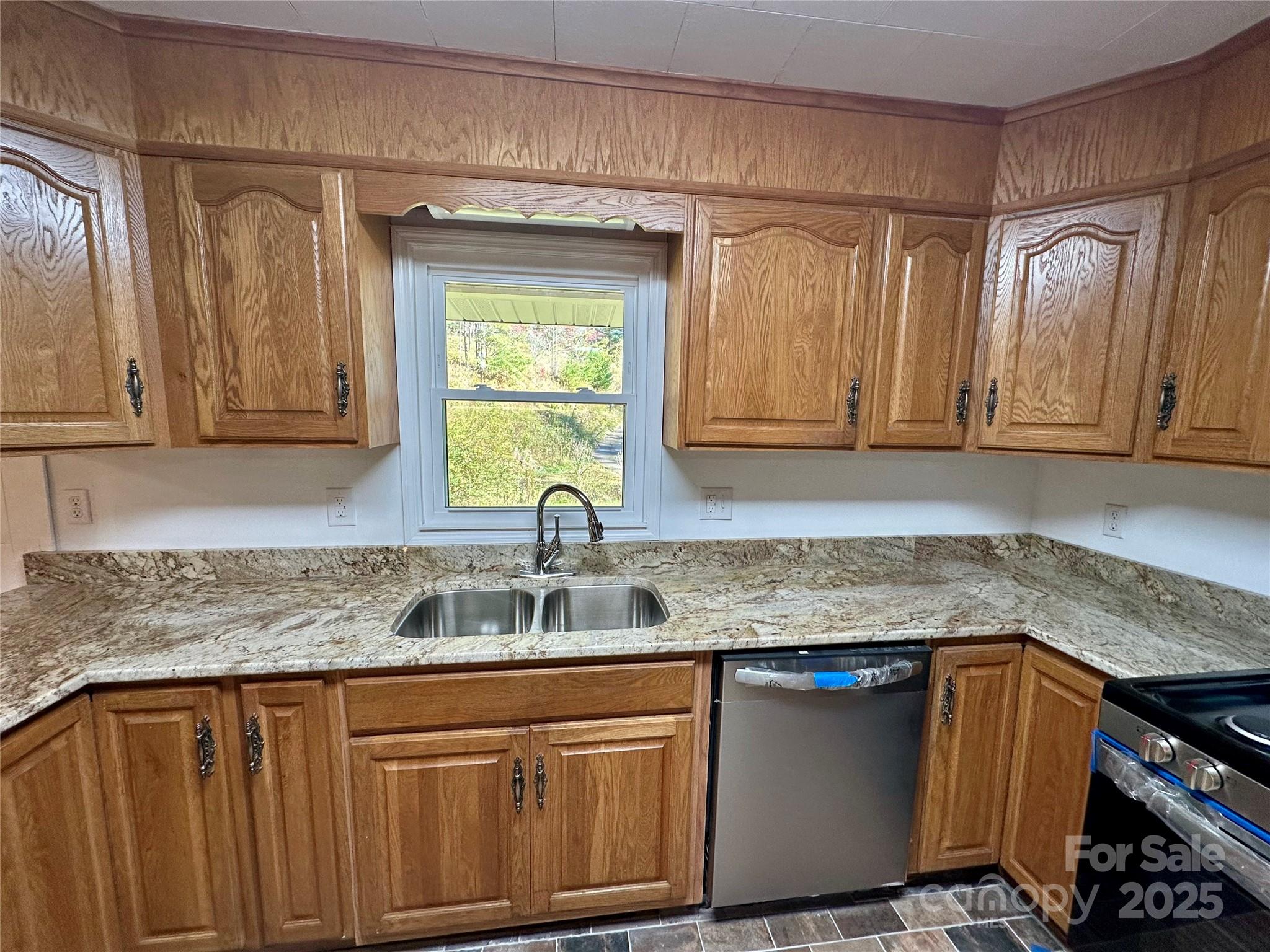 208 Murdock Road Bakersville NC 28705