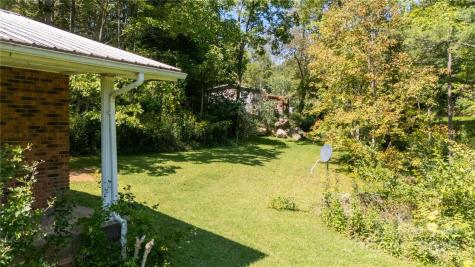 208 Murdock Road Bakersville NC 28705