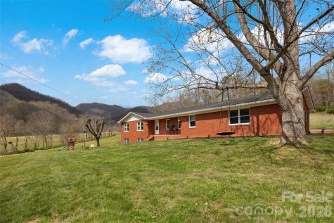 17 Boyd Cove Road Leicester NC 28748