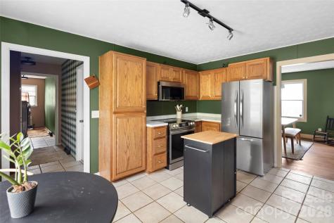 17 Boyd Cove Road Leicester NC 28748