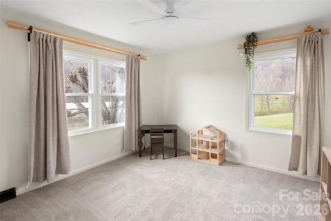 17 Boyd Cove Road Leicester NC 28748
