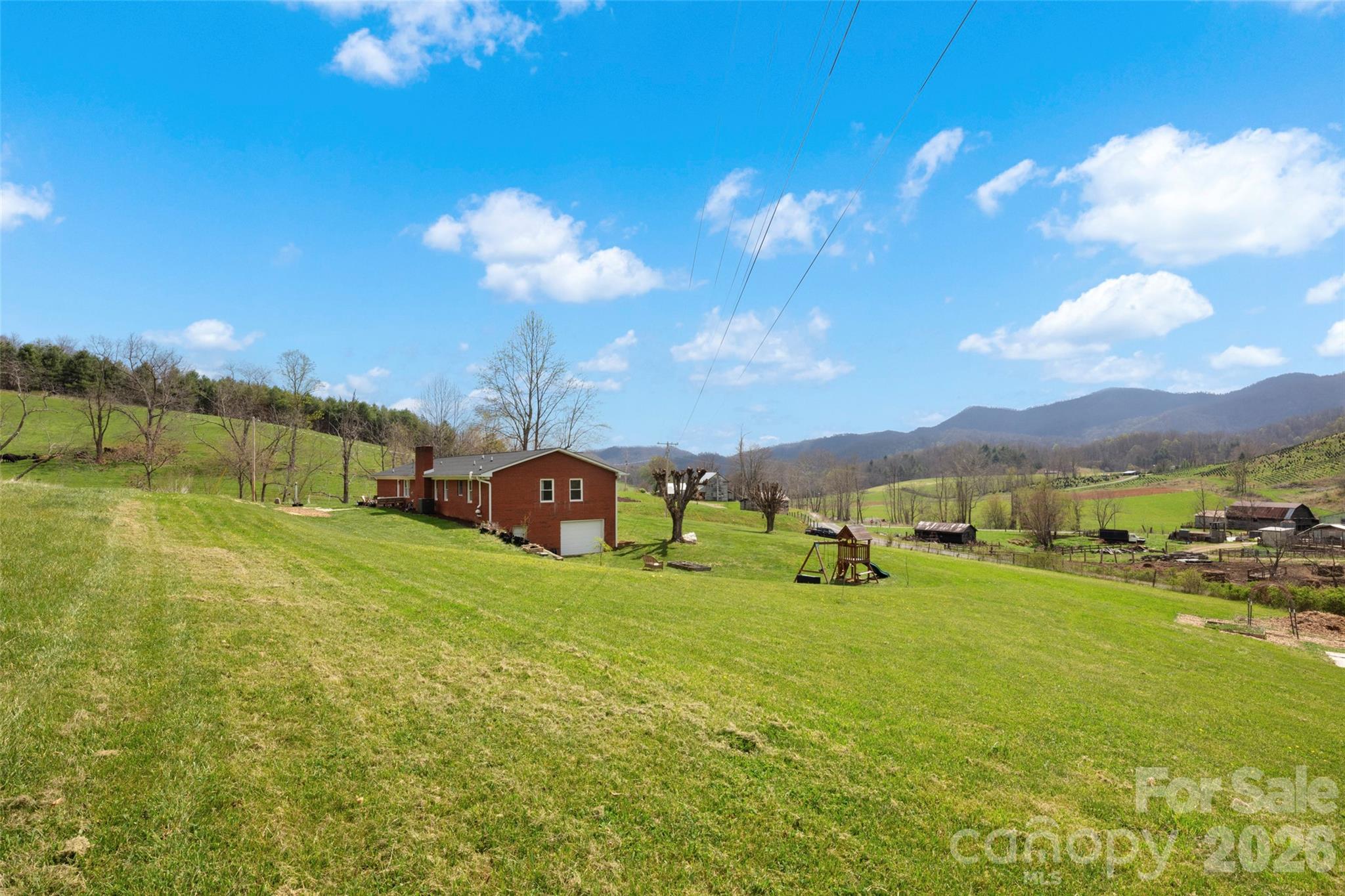 17 Boyd Cove Road Leicester NC 28748