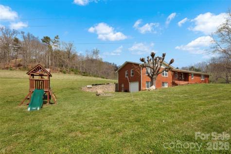 17 Boyd Cove Road Leicester NC 28748