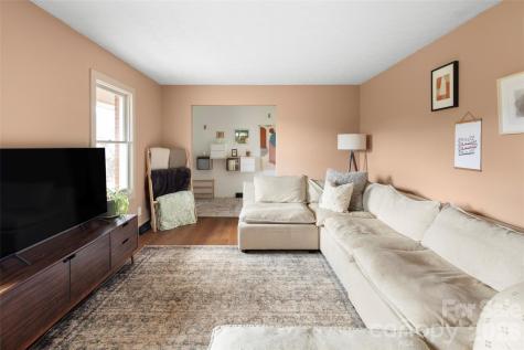 17 Boyd Cove Road Leicester NC 28748