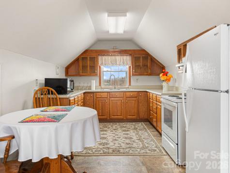 727 Jenkins Valley Road Alexander NC 28701