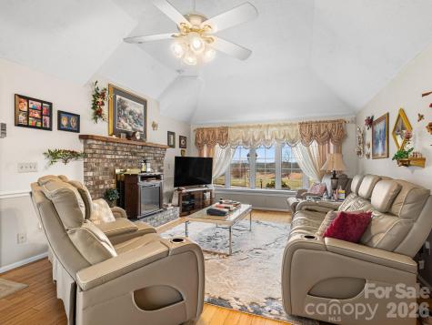 727 Jenkins Valley Road Alexander NC 28701
