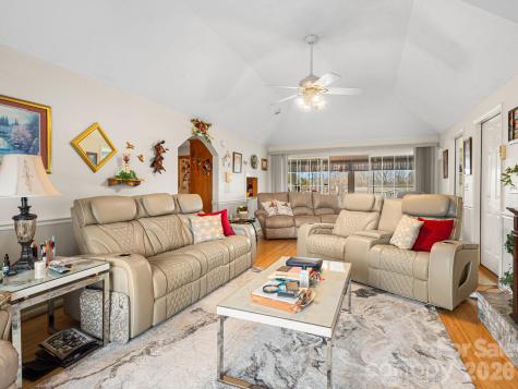 727 Jenkins Valley Road Alexander NC 28701