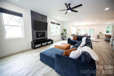 2629 Phillips Avenue Charlotte NC 28208
