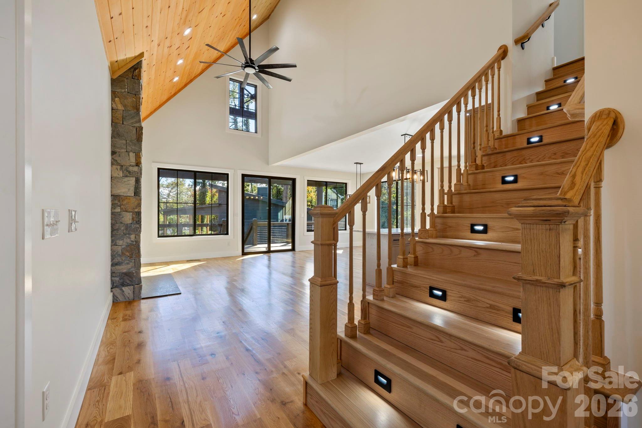 154 Osceola Road Hendersonville NC 28739