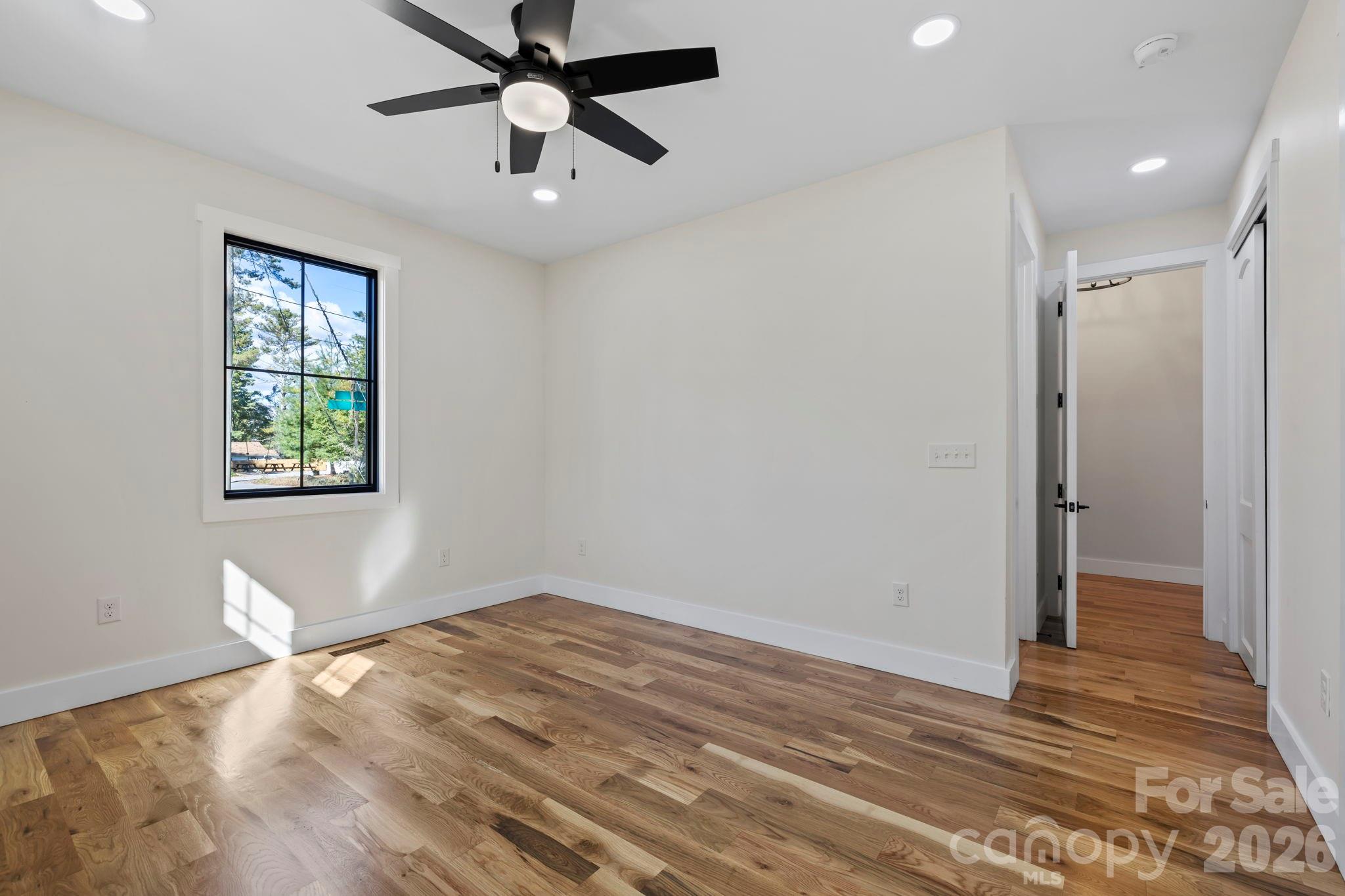 154 Osceola Road Hendersonville NC 28739