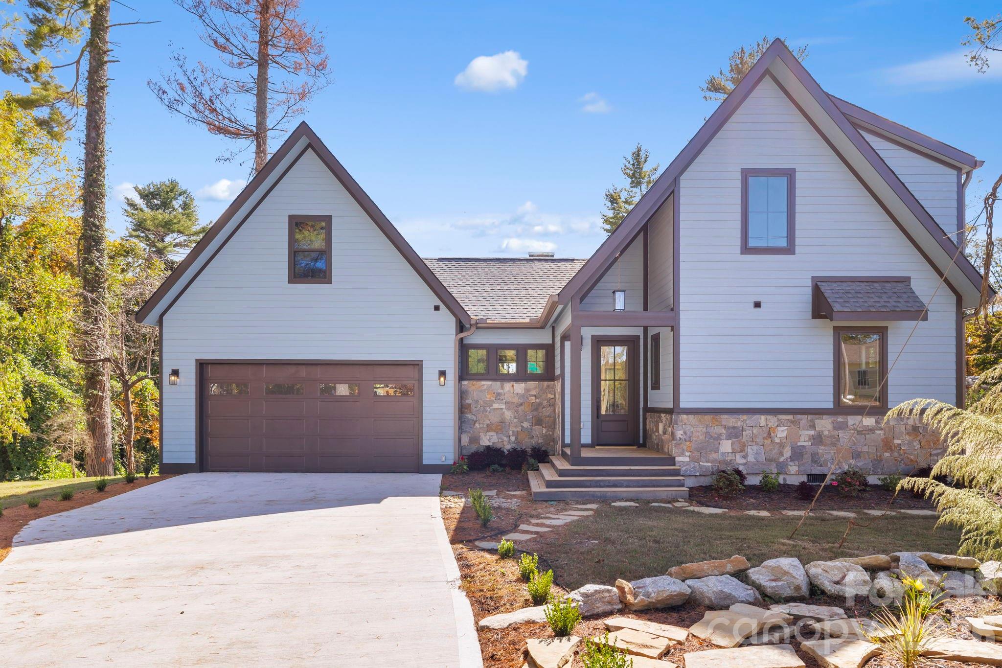 154 Osceola Road Hendersonville NC 28739