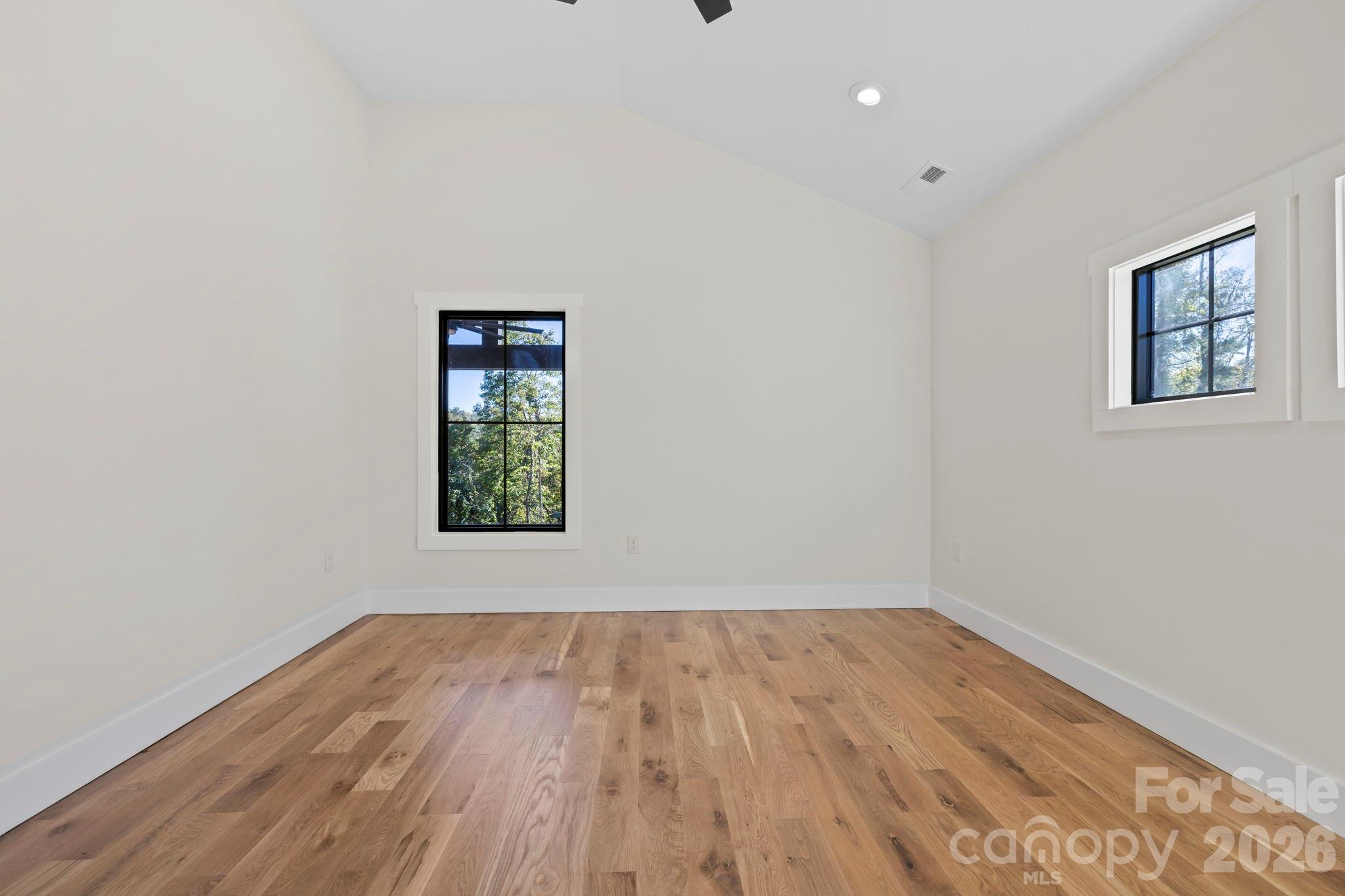 154 Osceola Road Hendersonville NC 28739