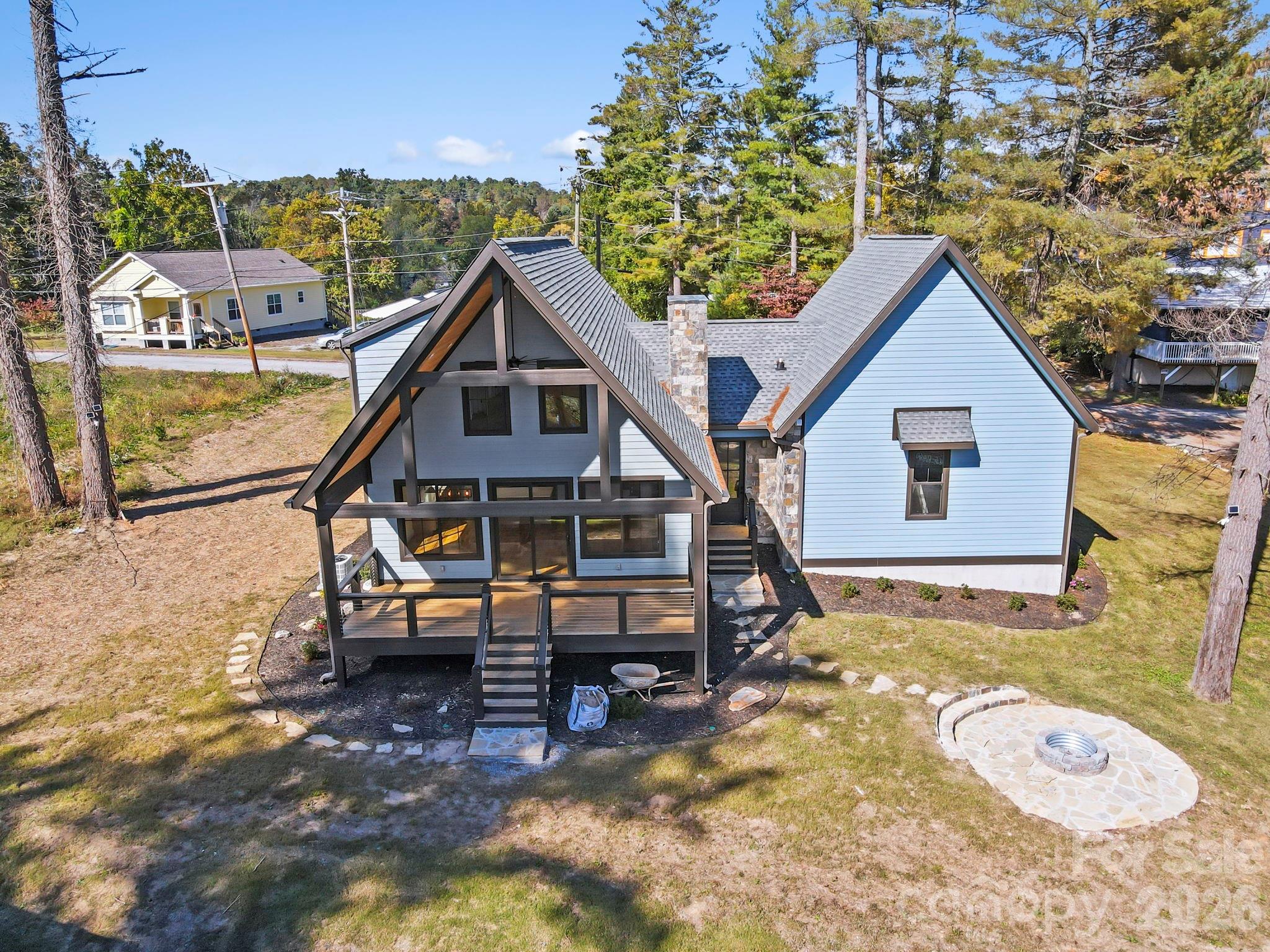 154 Osceola Road Hendersonville NC 28739