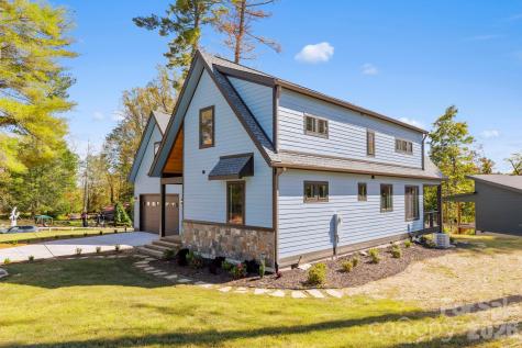154 Osceola Road Hendersonville NC 28739