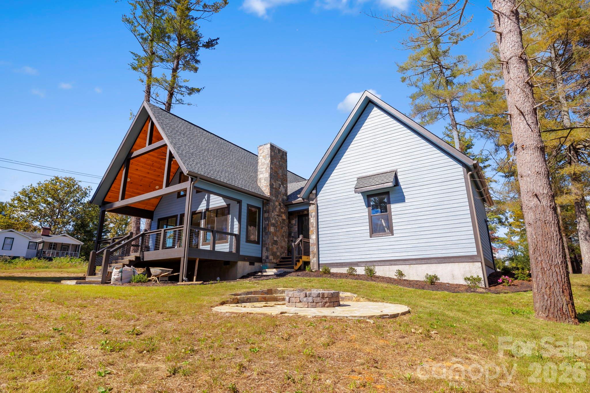 154 Osceola Road Hendersonville NC 28739