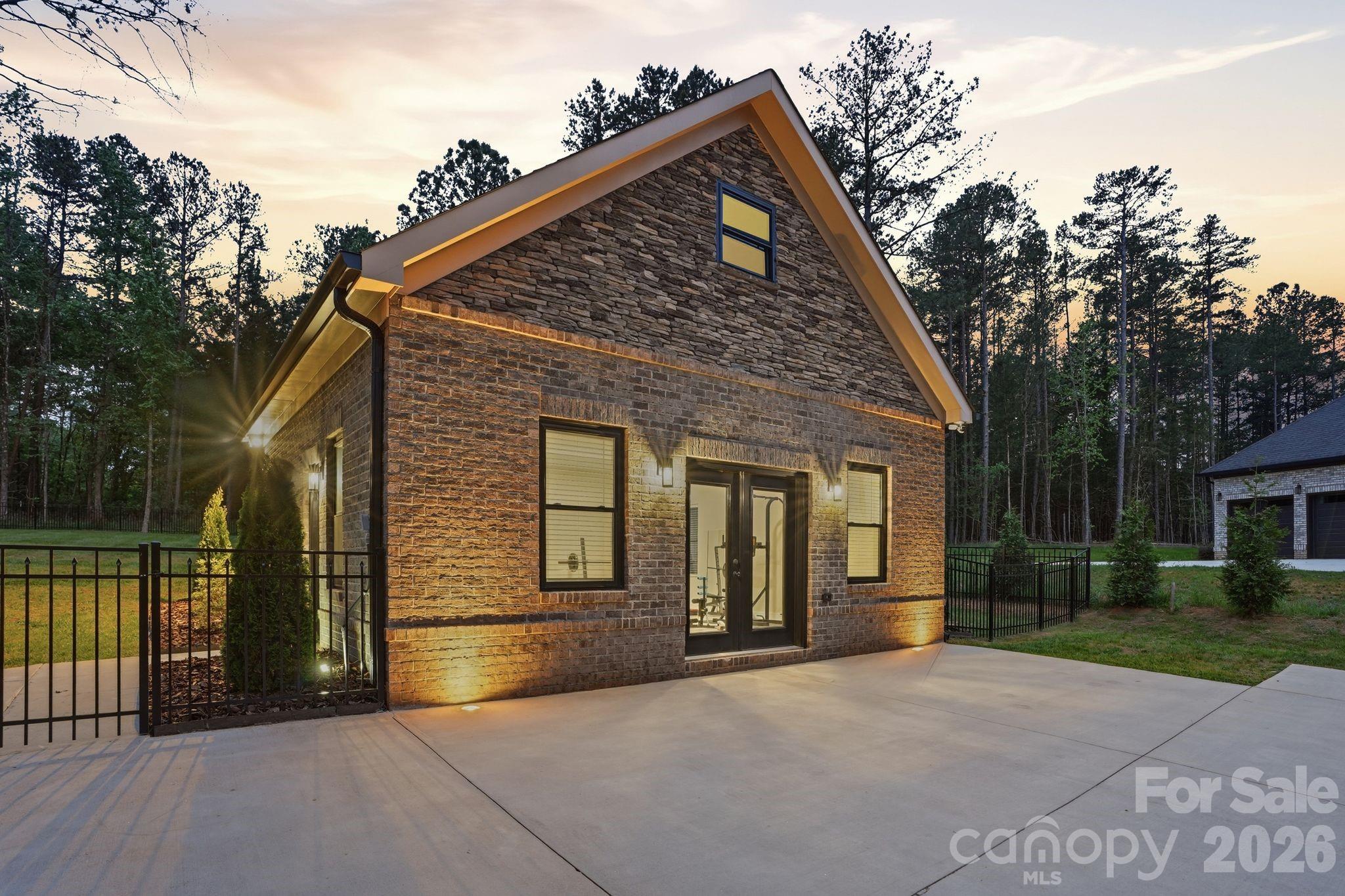8508 Max Meadows Drive Charlotte NC 28227