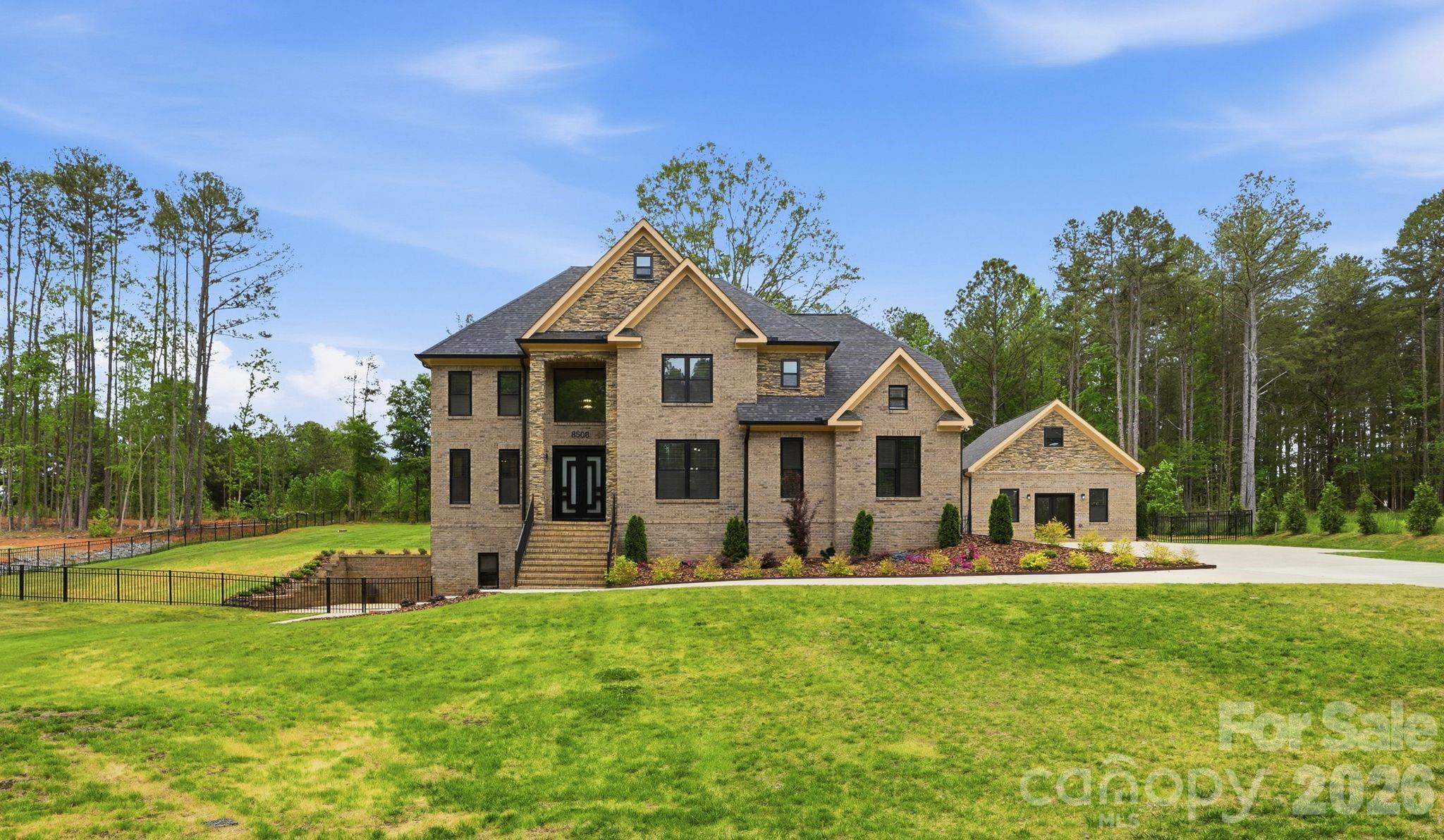 8508 Max Meadows Drive Charlotte NC 28227