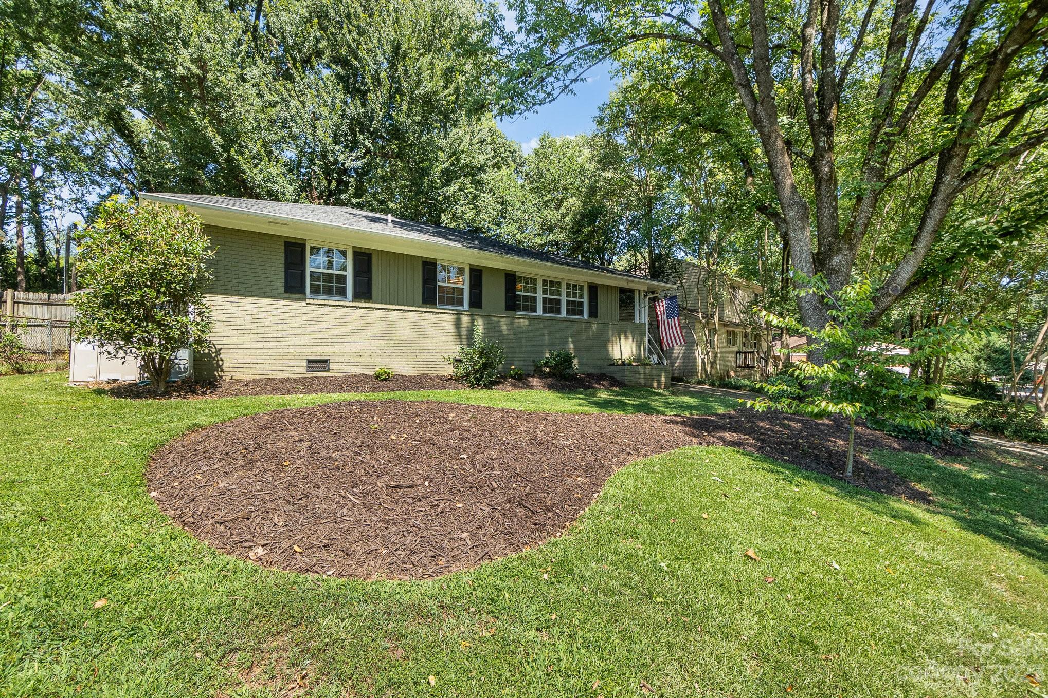 543 Manhasset Road Charlotte NC 28209