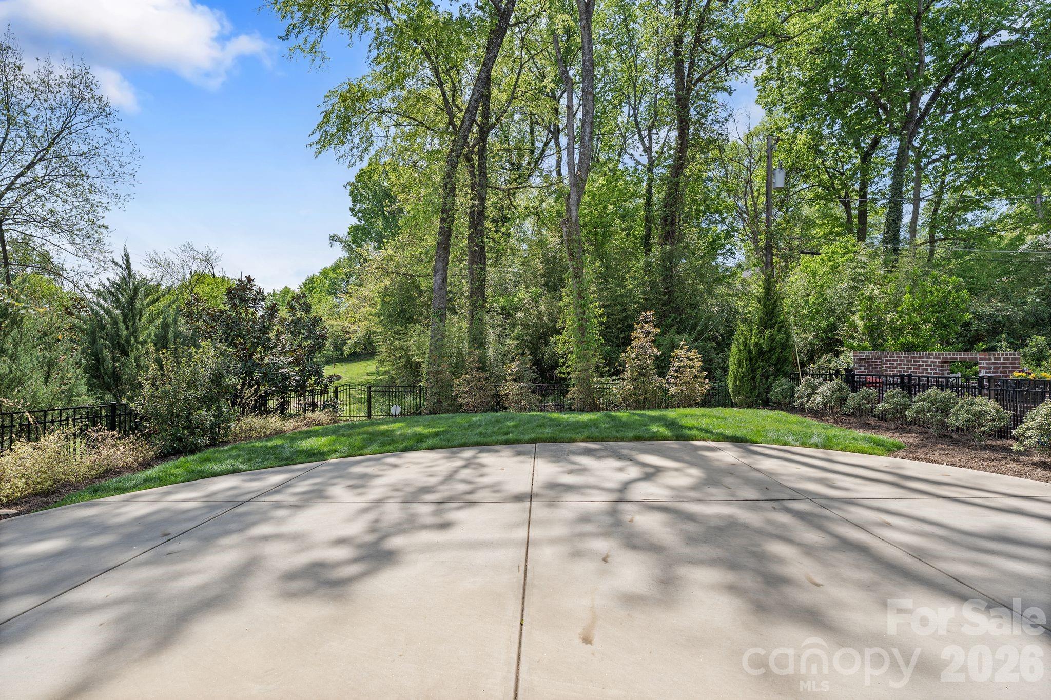 2652 Chesterfield Avenue Charlotte NC 28205
