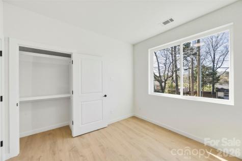 1037 Garringer Place Charlotte NC 28208