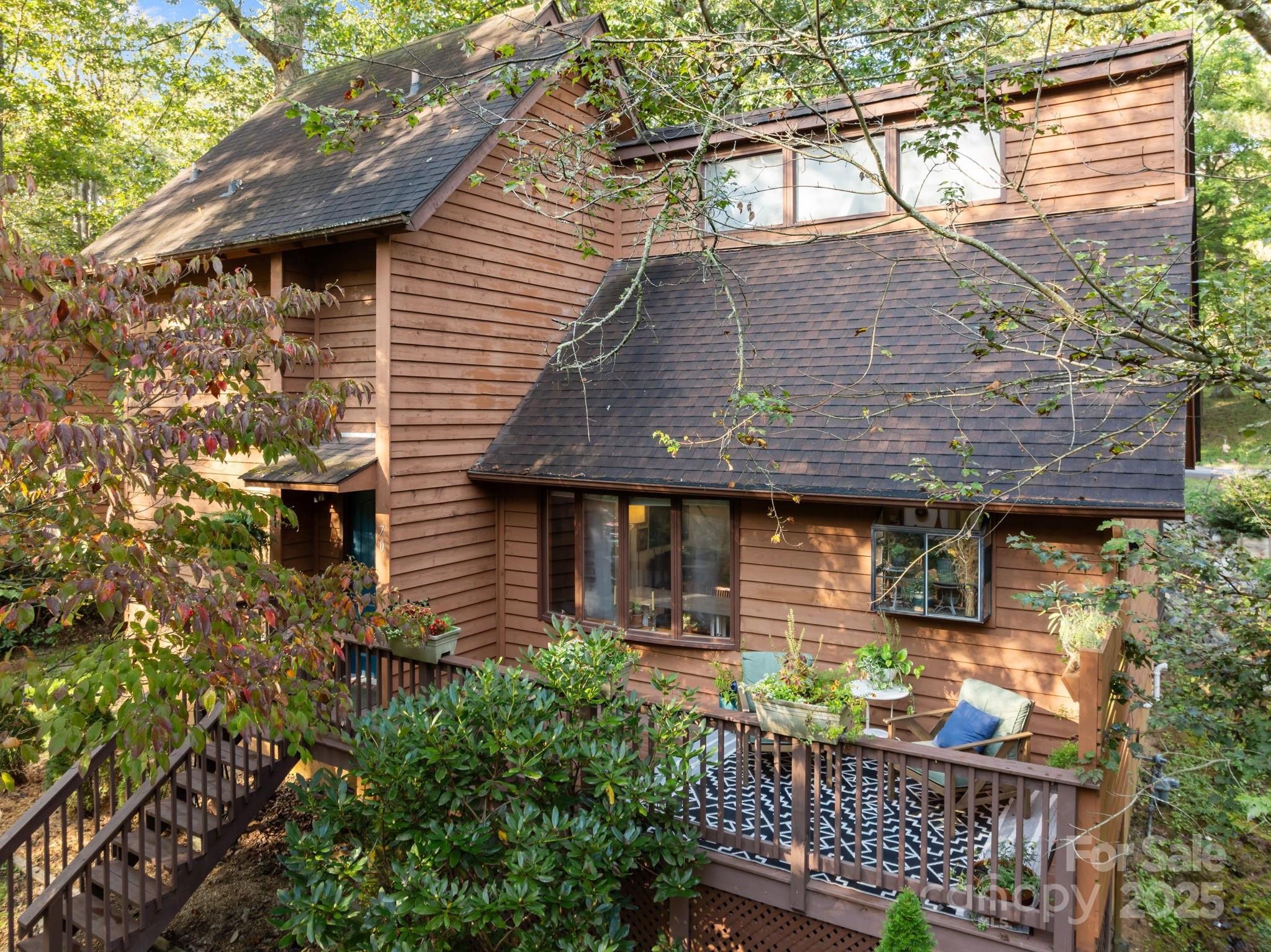 70 N Garden Court Fletcher NC 28732