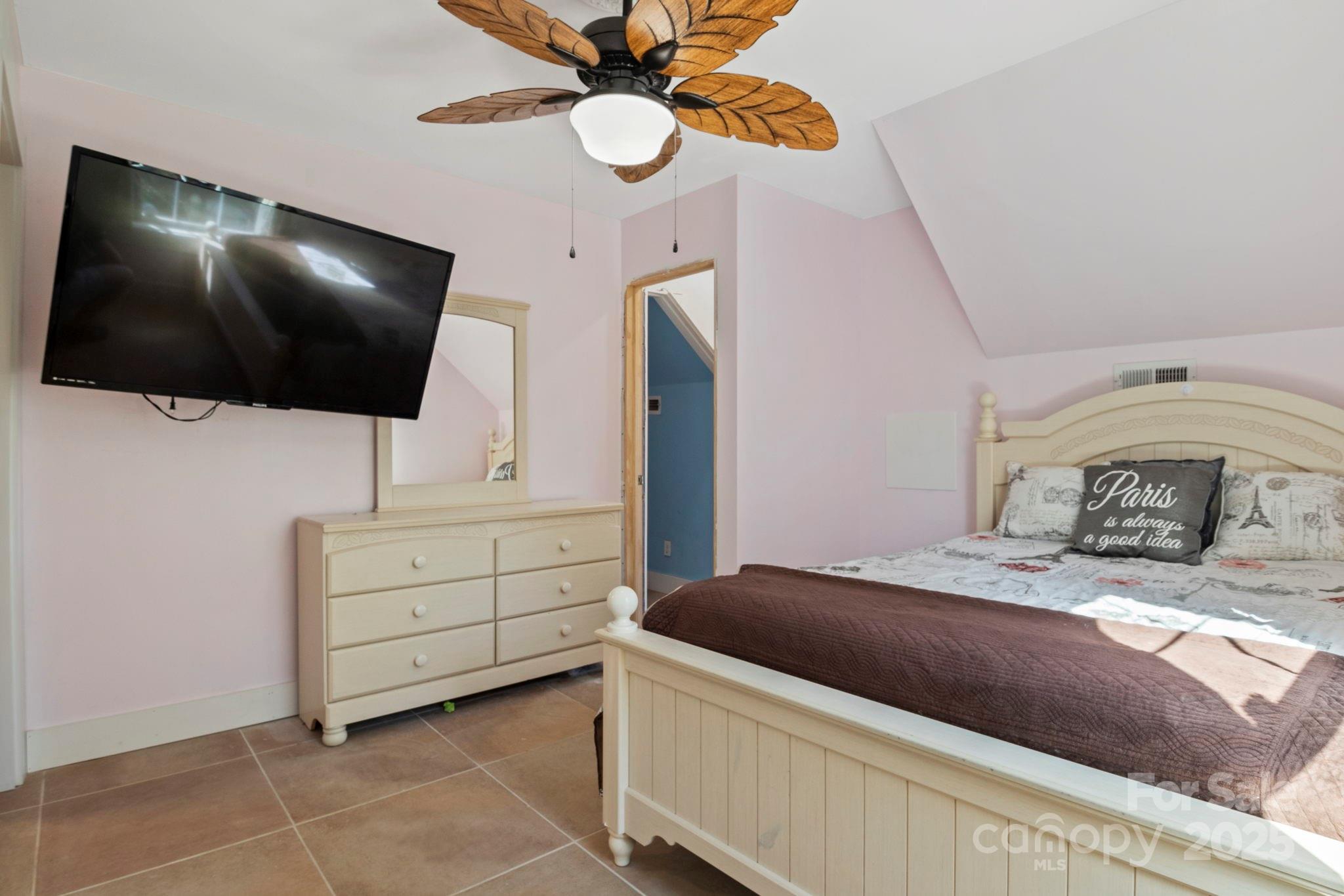 119 Aurora Vista Drive Asheville NC 28806