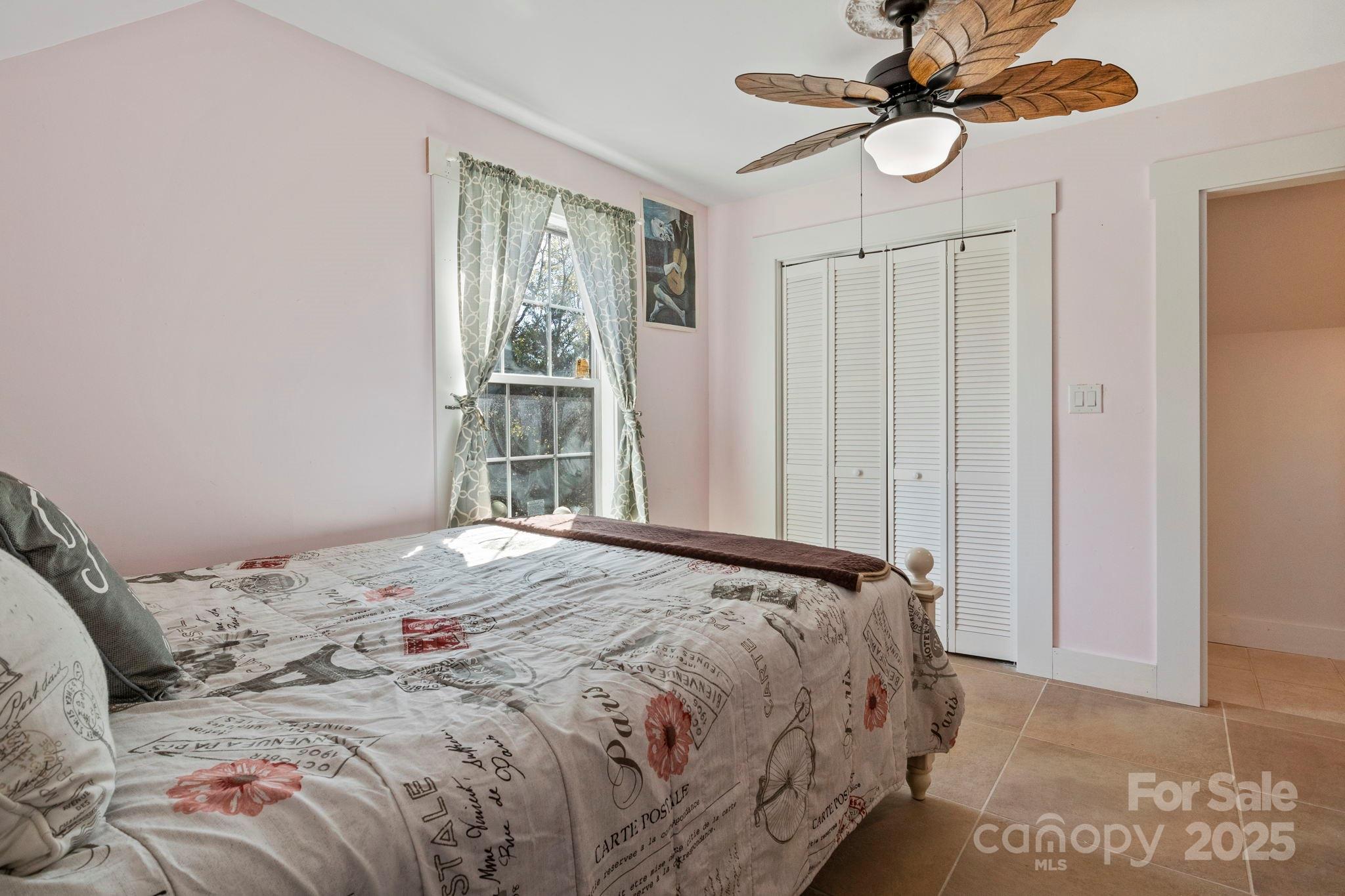 119 Aurora Vista Drive Asheville NC 28806