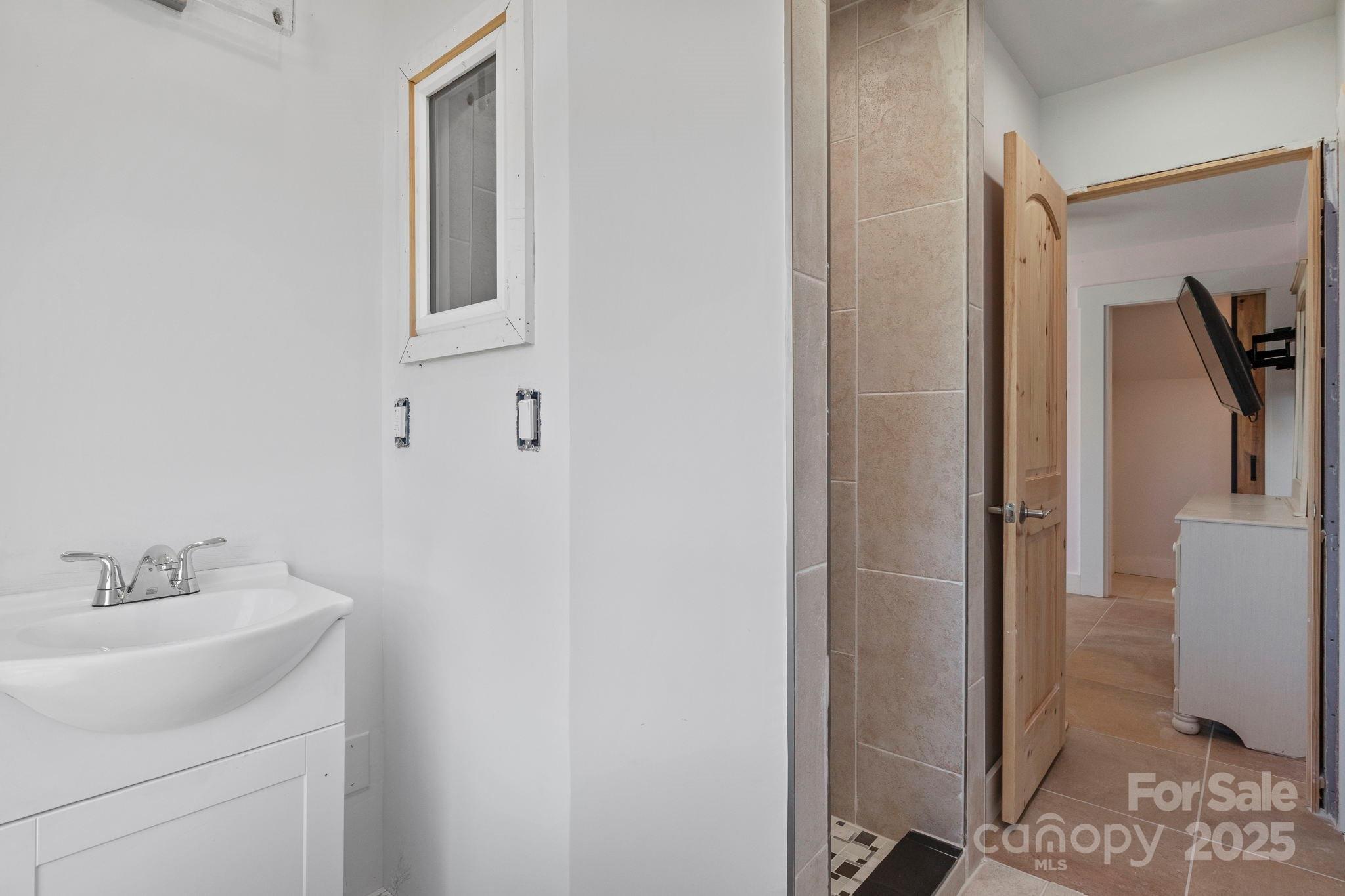 119 Aurora Vista Drive Asheville NC 28806