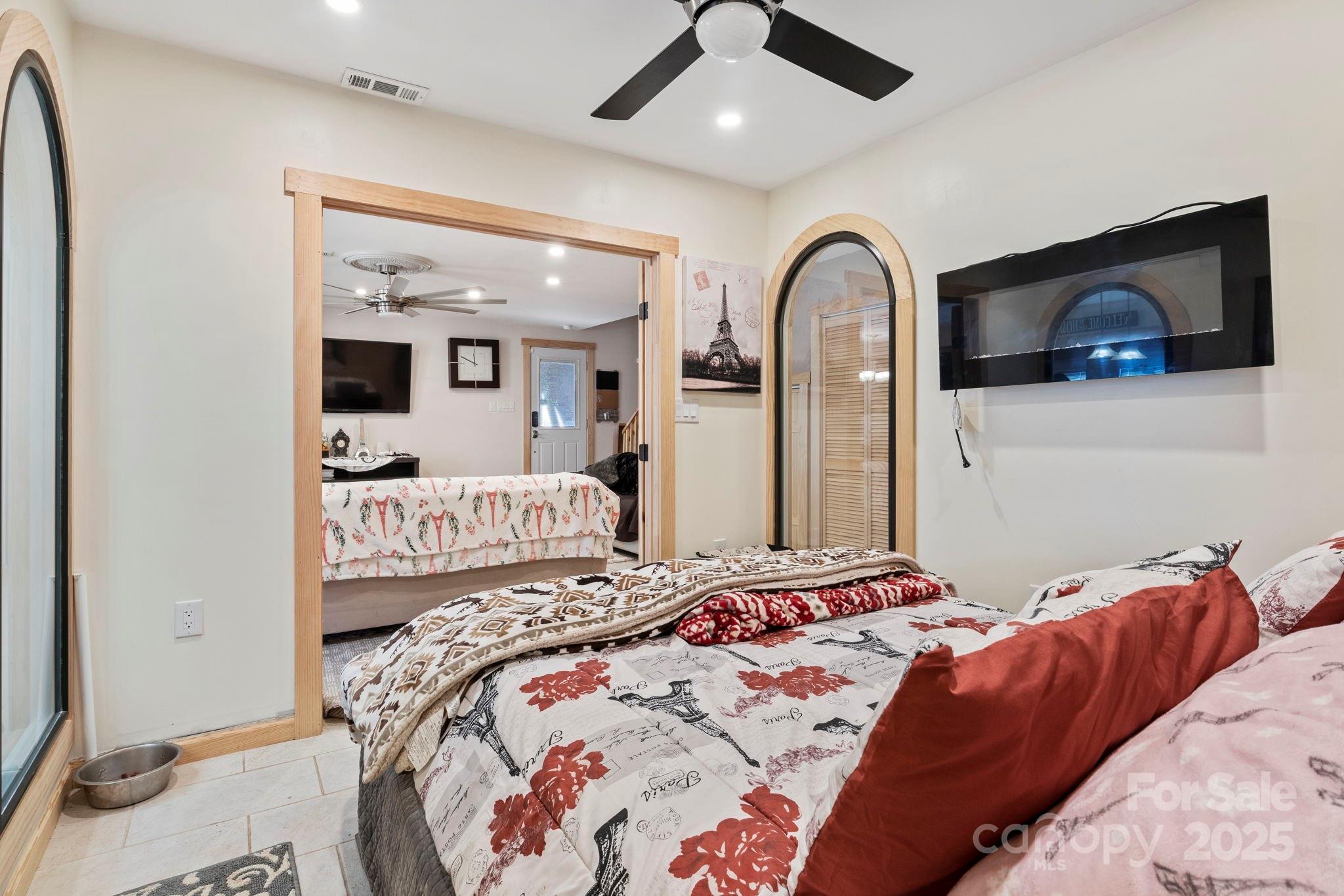 119 Aurora Vista Drive Asheville NC 28806