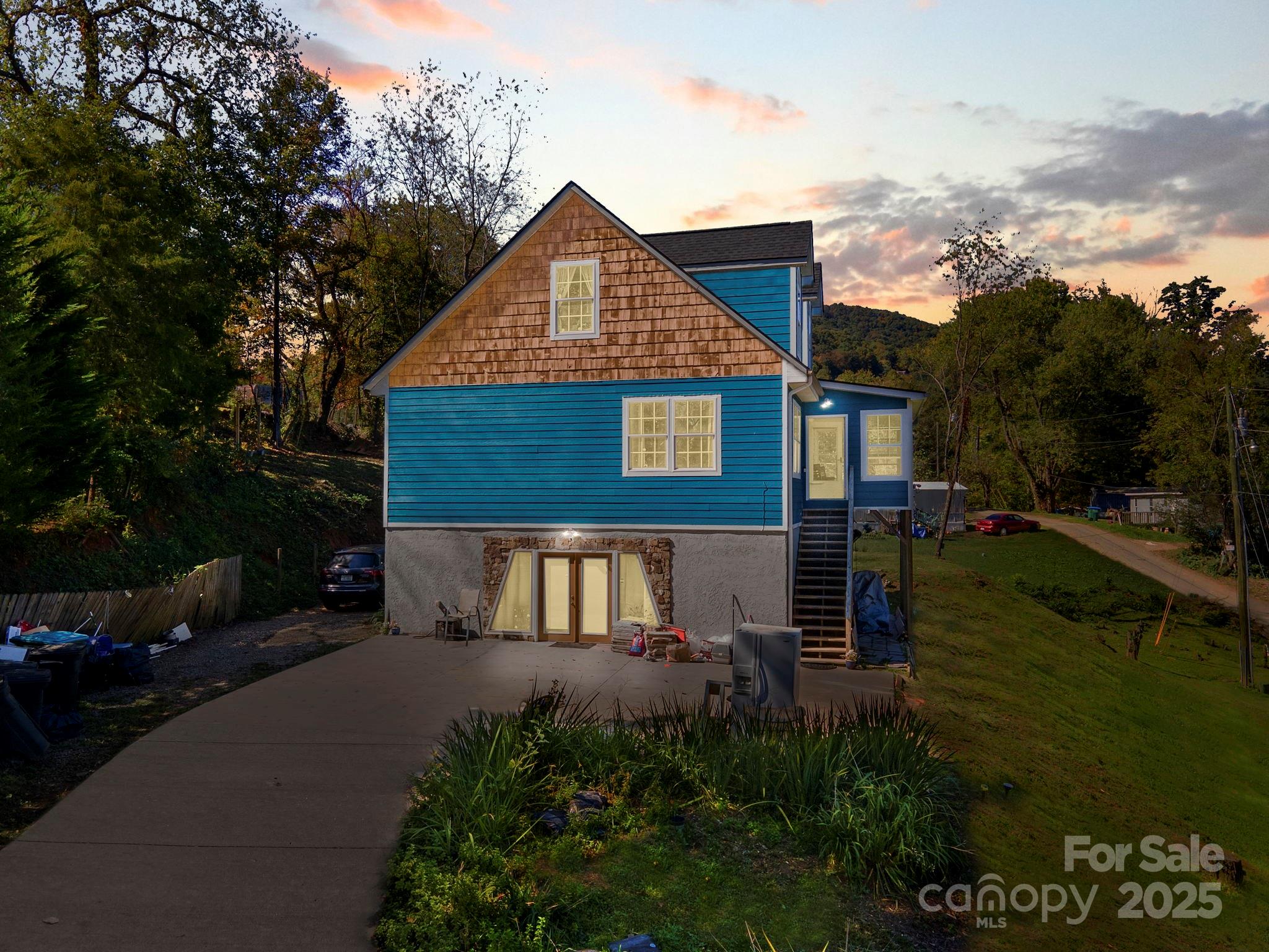 119 Aurora Vista Drive Asheville NC 28806