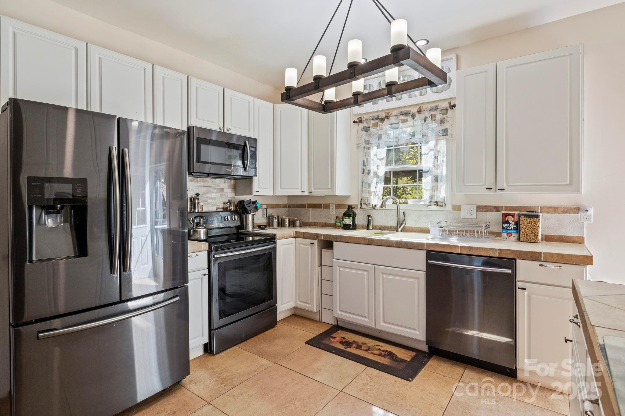 119 Aurora Vista Drive Asheville NC 28806