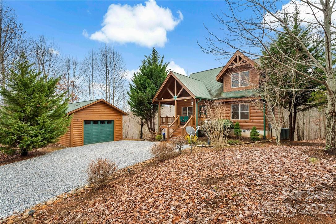 915 Grandview Peaks Drive, Nebo NC Real Estate Listing MLS Car3939594