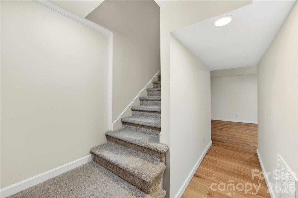 6724 Constitution Lane Charlotte NC 28210