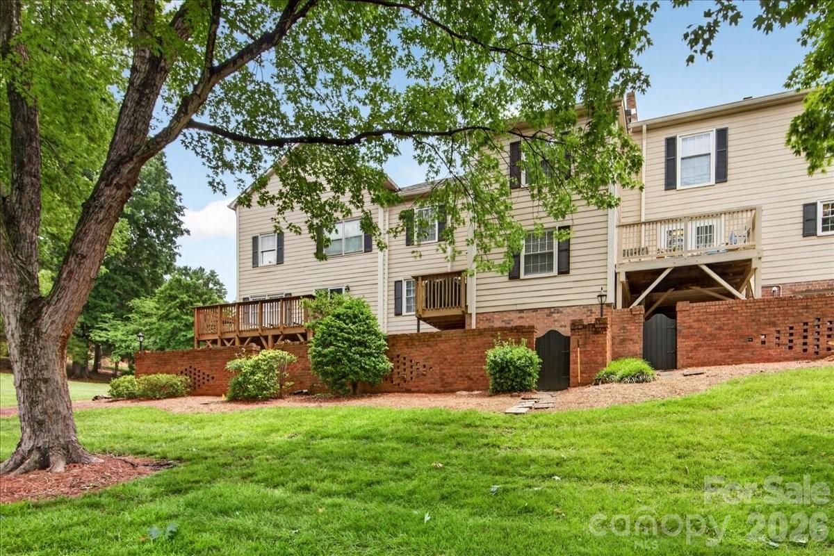 6724 Constitution Lane Charlotte NC 28210