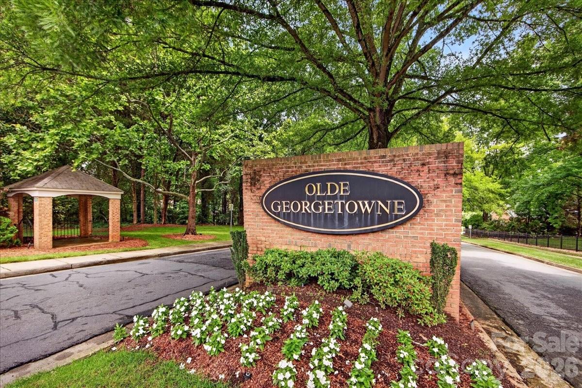 6724 Constitution Lane Charlotte NC 28210