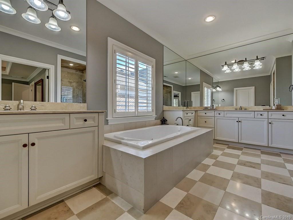 8824 Heydon Hall Circle Charlotte NC 28210