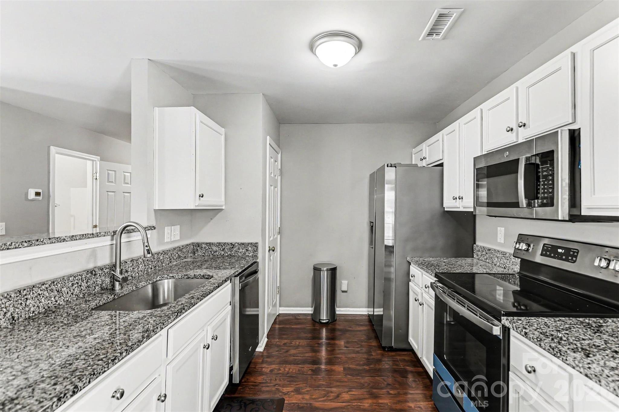306 Cayman Way Charlotte NC 28217