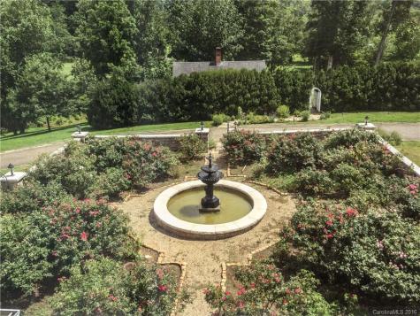 3483 Cummings Road Hendersonville NC 28739