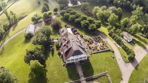 3483 Cummings Road Hendersonville NC 28739