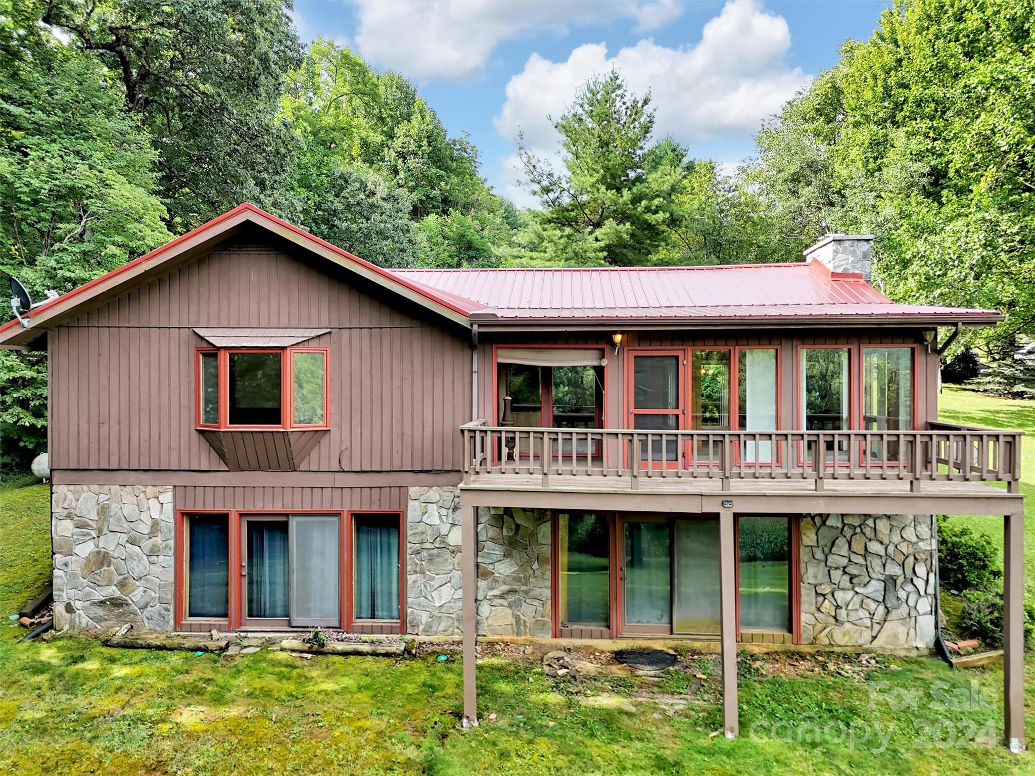 202 Sams Trail Waynesville NC 28786