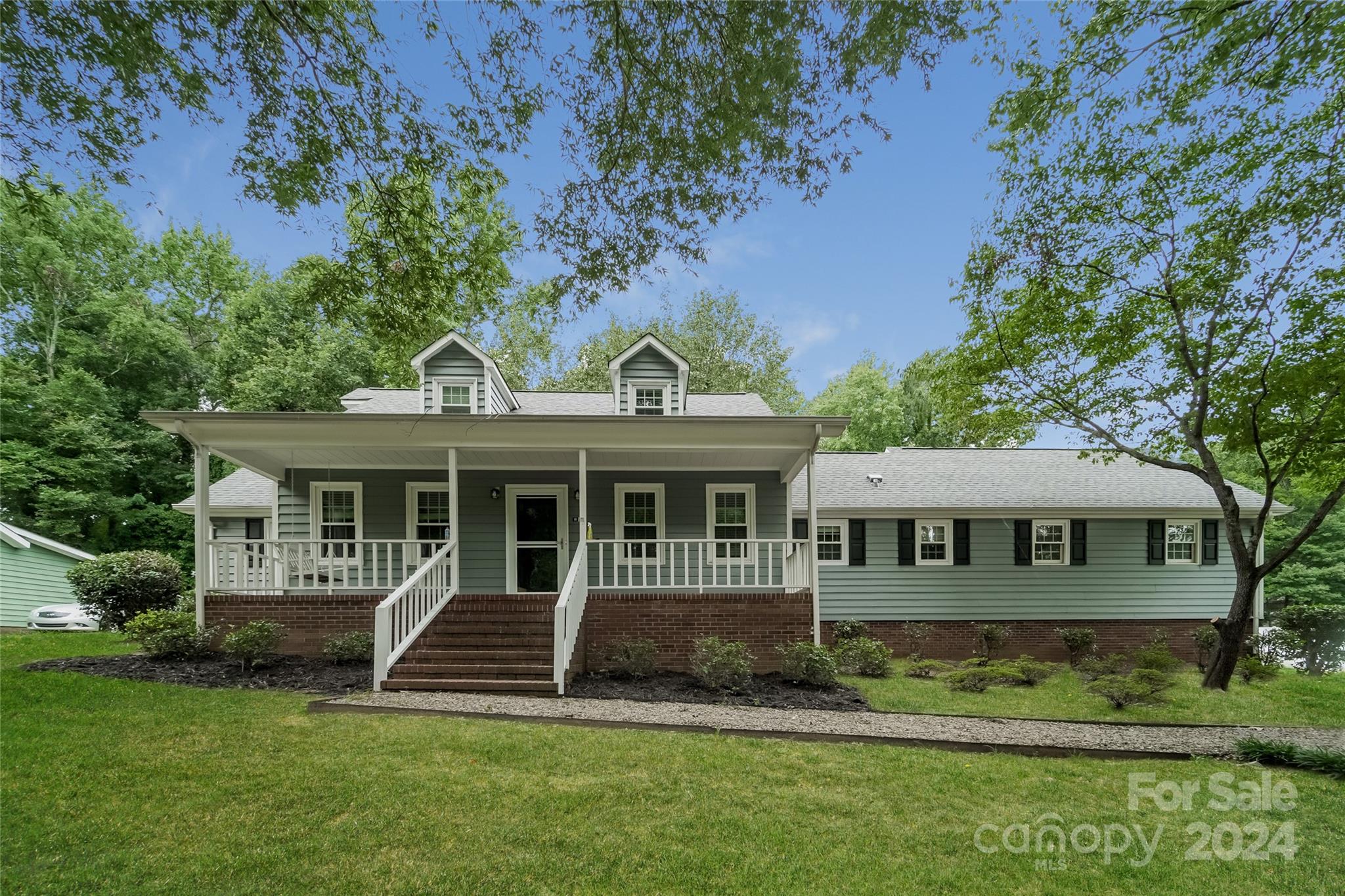 5100 Begonia Drive Charlotte NC 28215