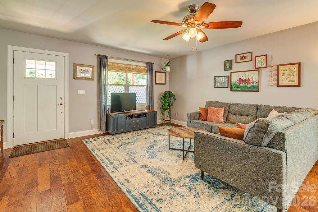 20 Plemmons Street Asheville NC 28806