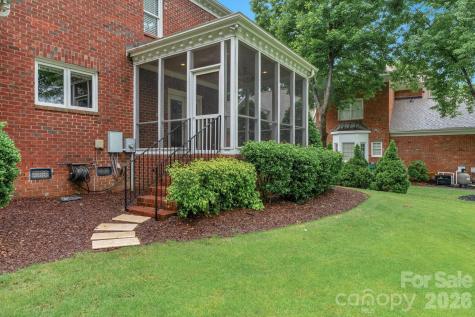 10514 Old Wayside Road Charlotte NC 28277
