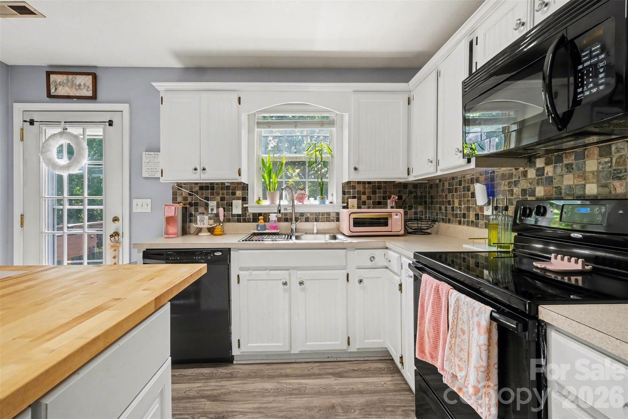2056 Redberry Lane Conover NC 28613