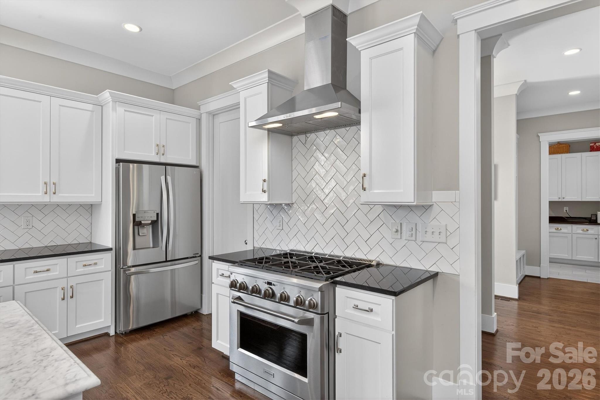 328 Melbourne Court Charlotte NC 28209