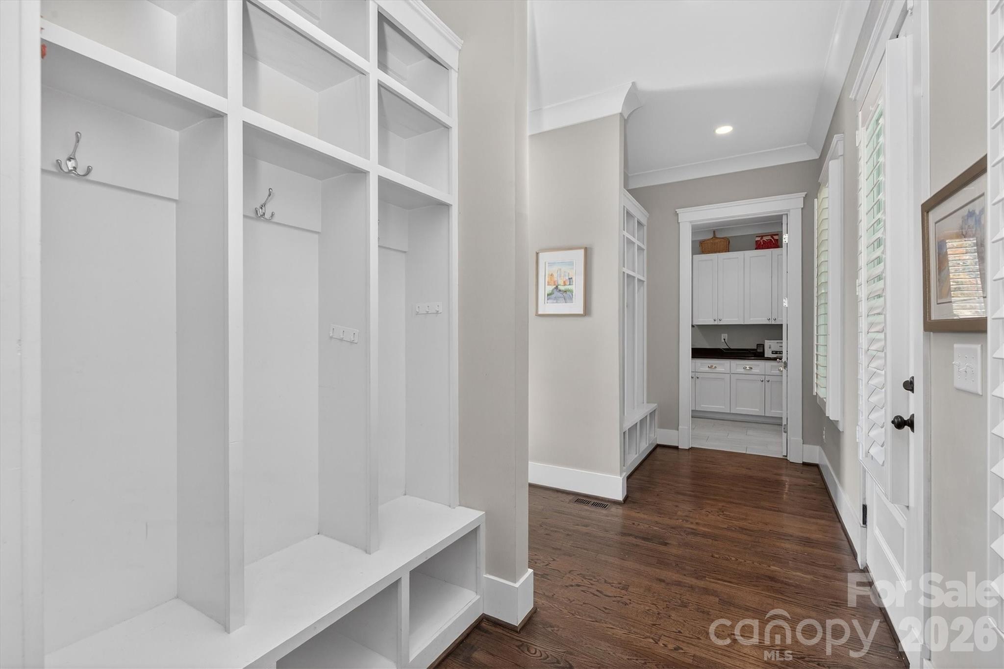 328 Melbourne Court Charlotte NC 28209