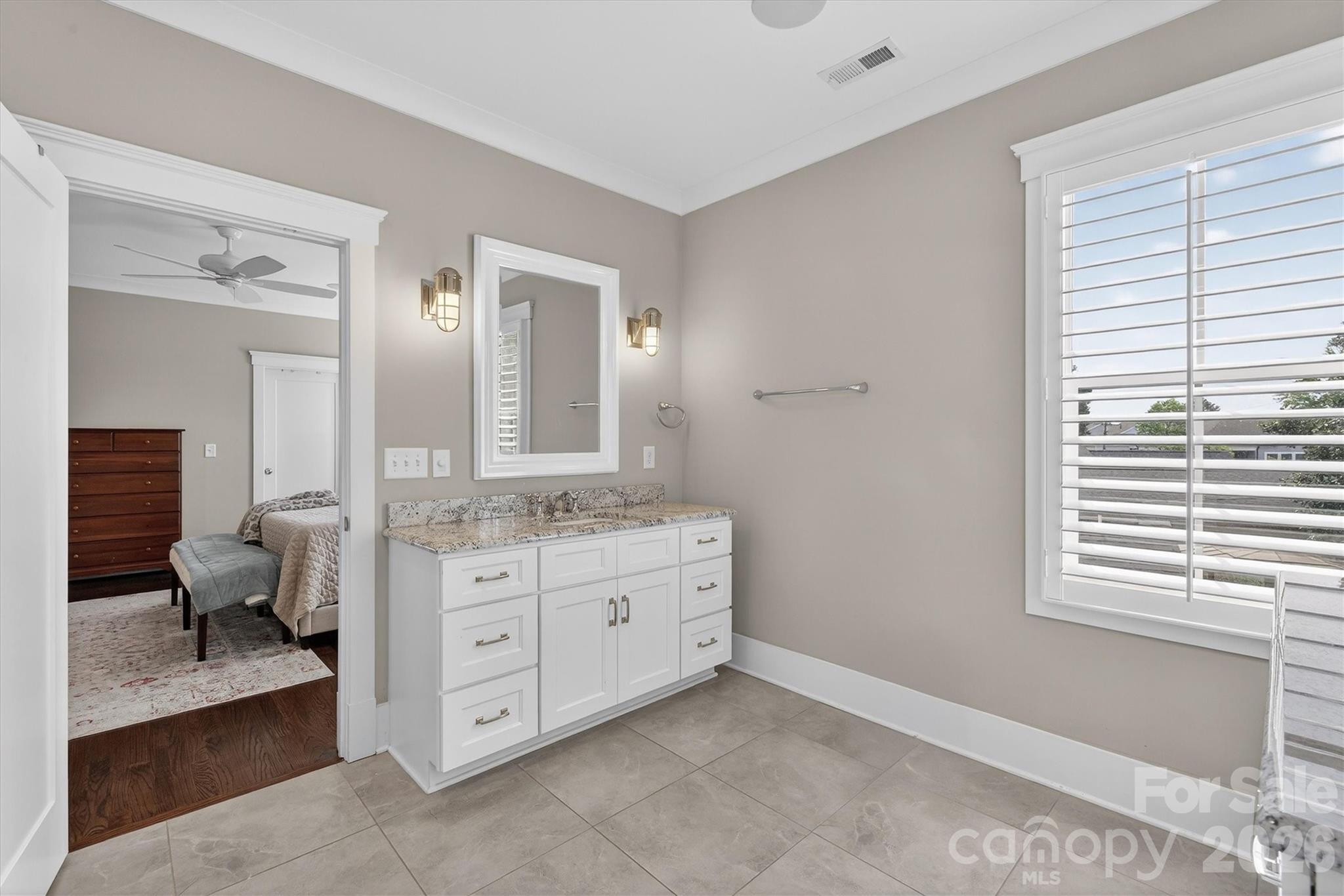 328 Melbourne Court Charlotte NC 28209