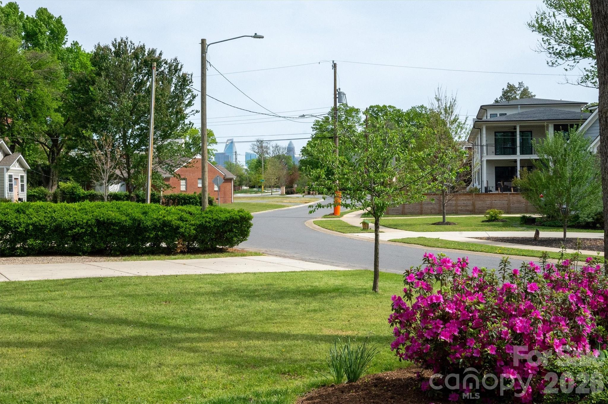 328 Melbourne Court Charlotte NC 28209