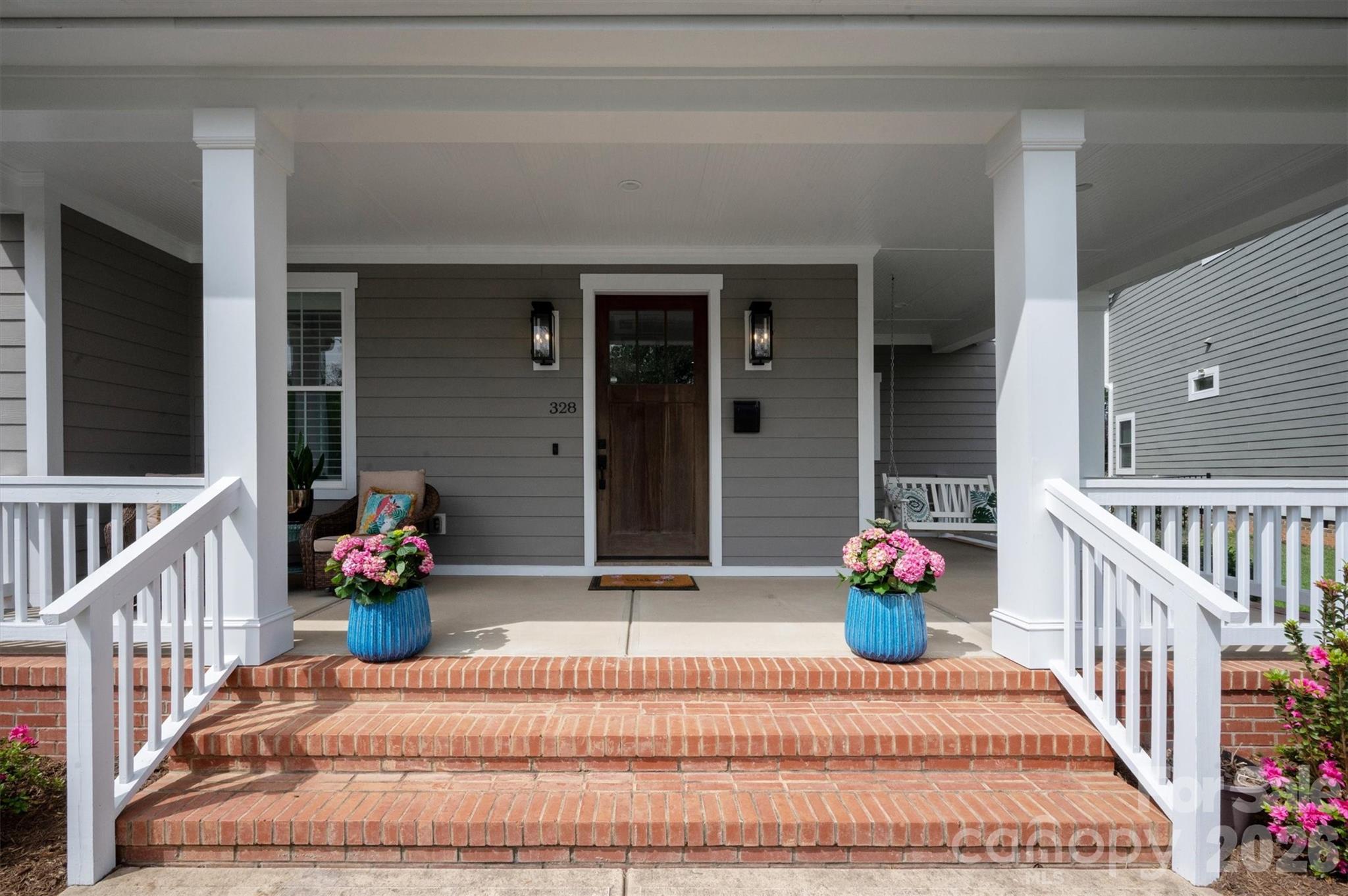 328 Melbourne Court Charlotte NC 28209